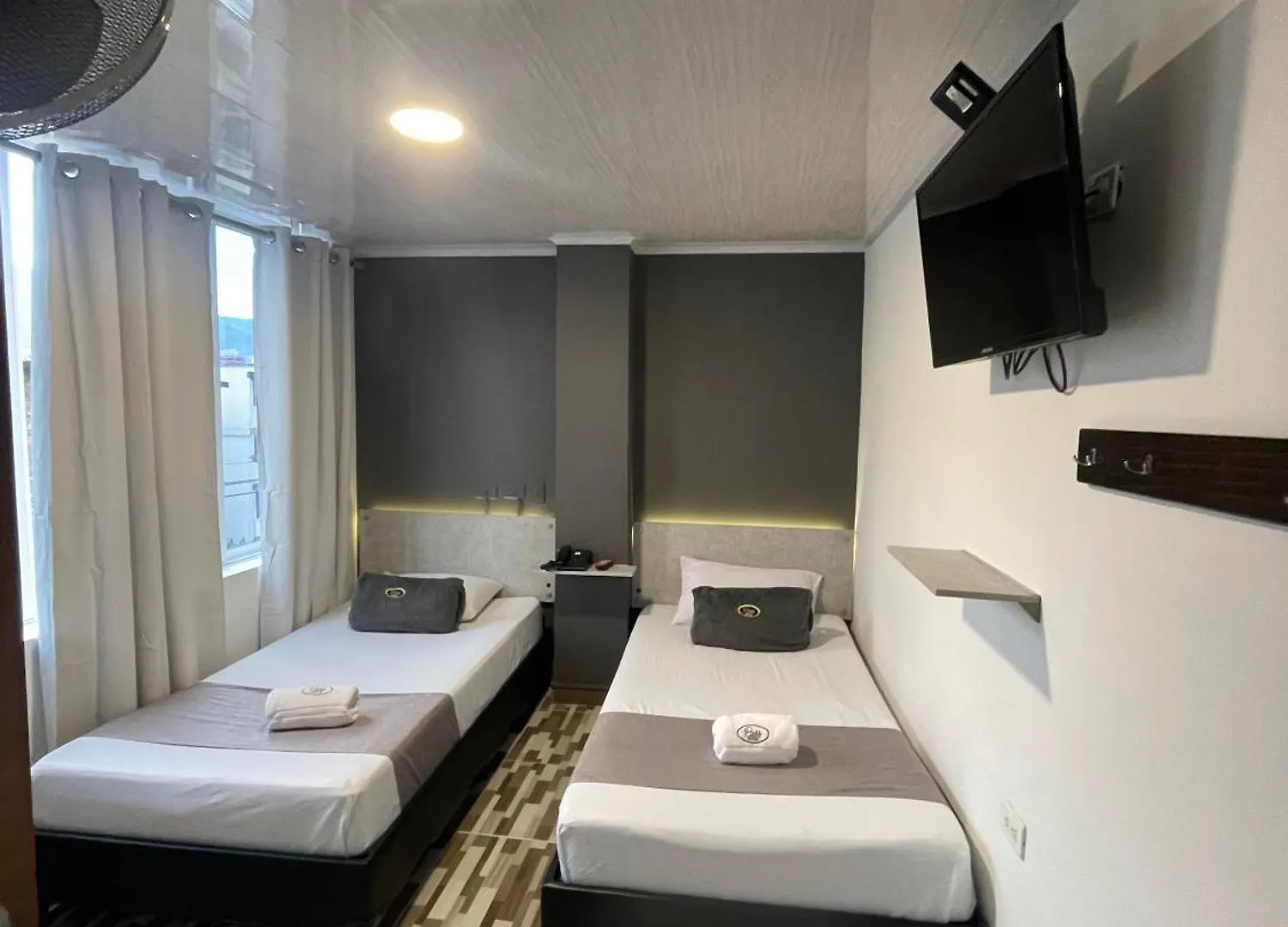 Hotel Pass, Laureles Medellin