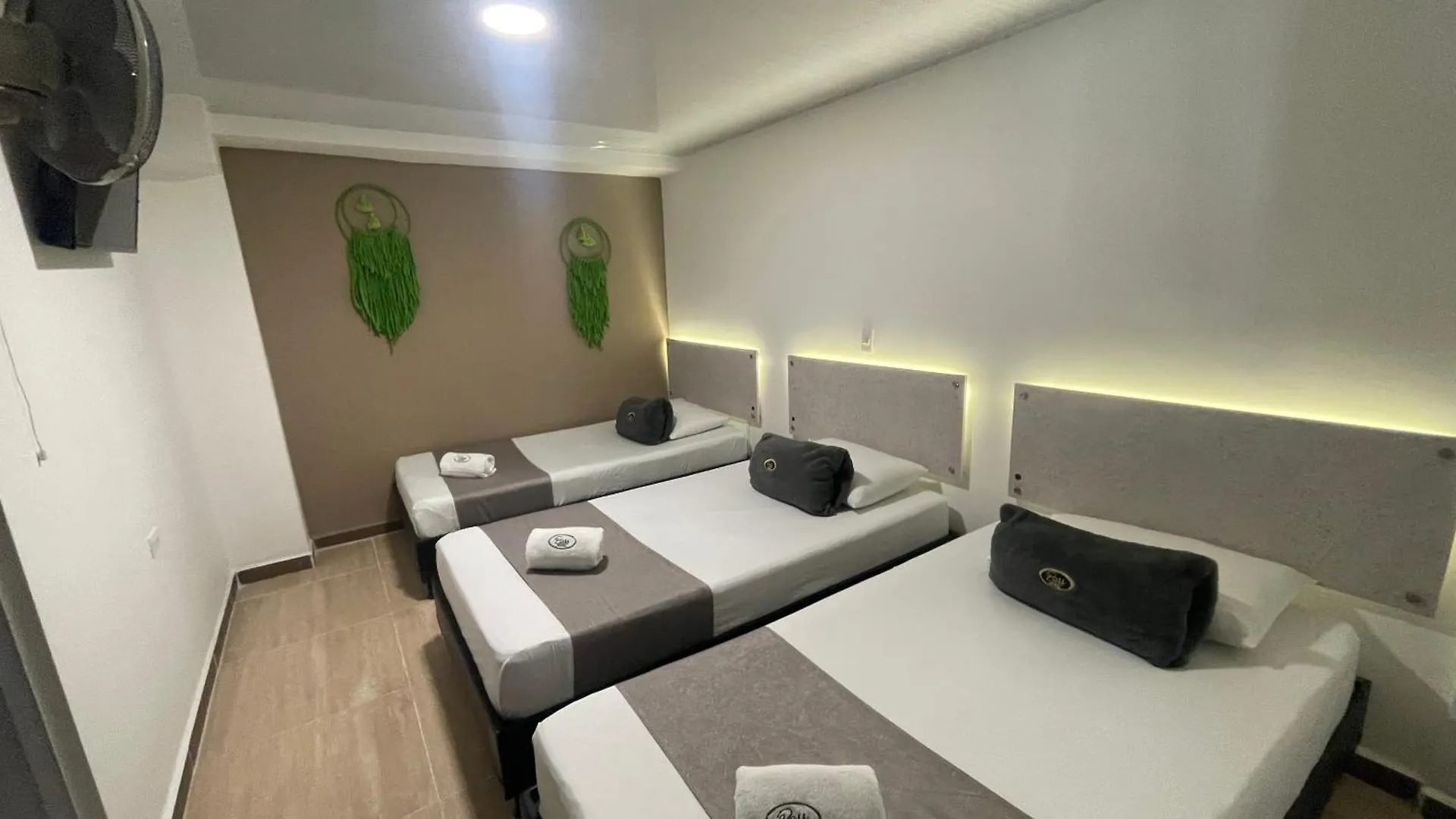 Hotel Pass, Laureles Medellin