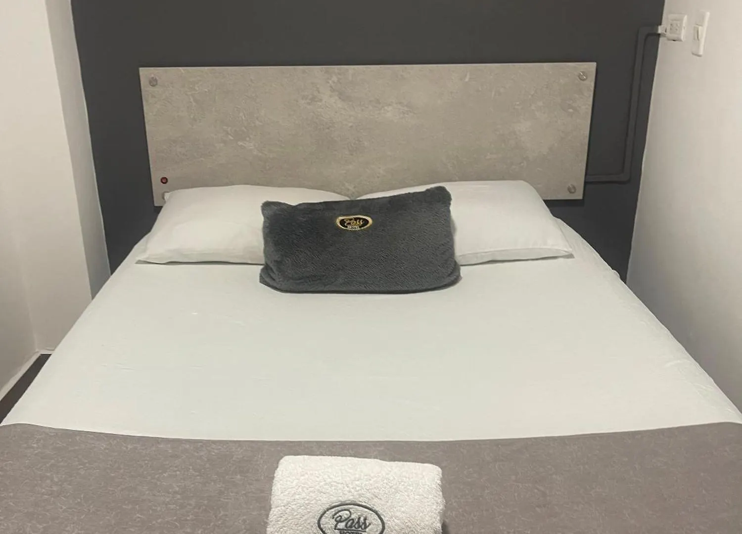 Hotel Pass, Laureles Medellin